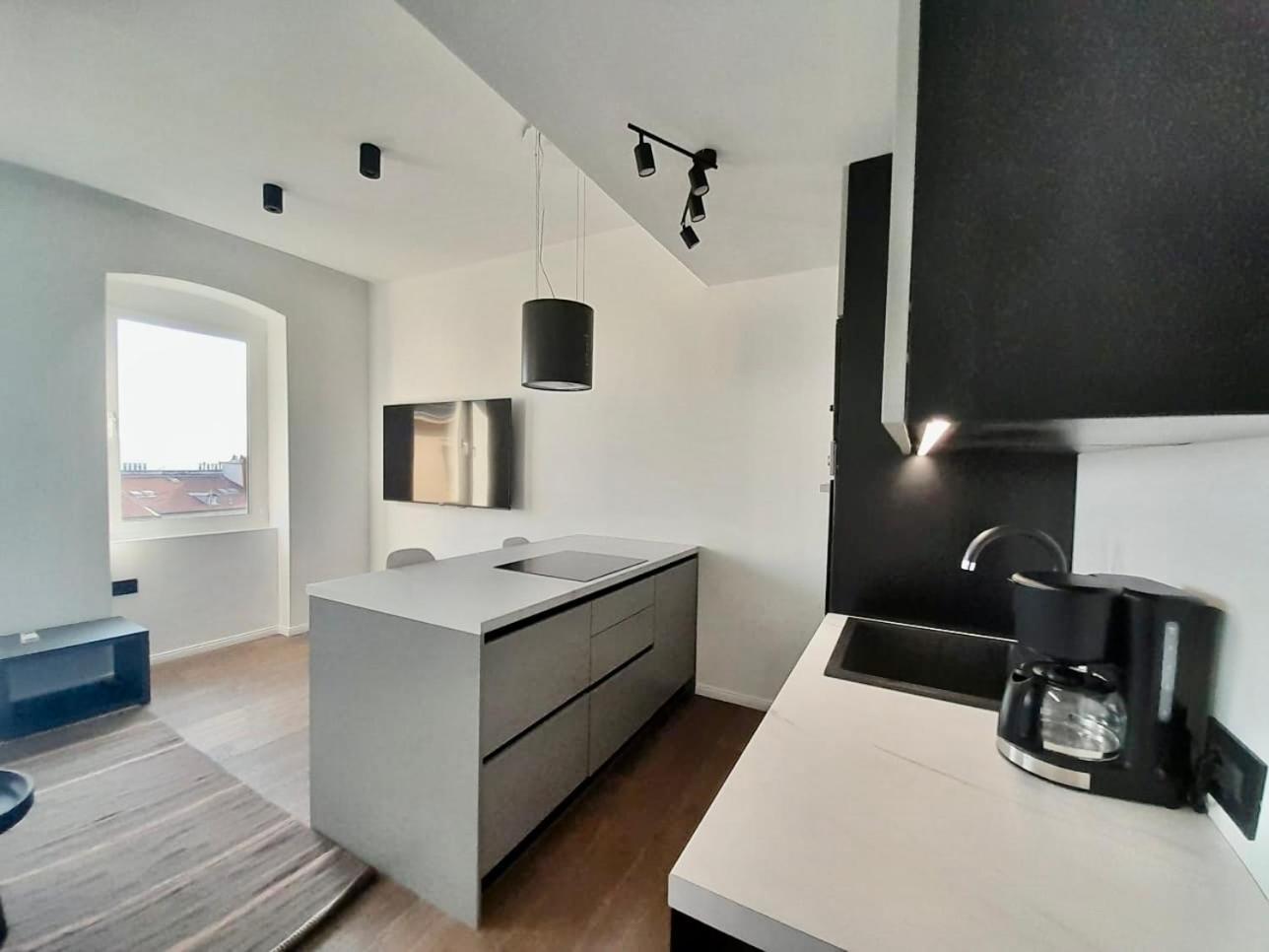 Jadabell 1 & 2 With Sea View Apartman Fiume Kültér fotó